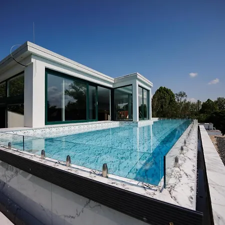 Bauhaus Gold Siofok
